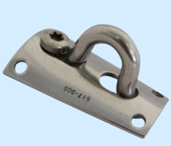 Selden's &quot;O&quot; forestay fitting accepts eye terminals or toggles.